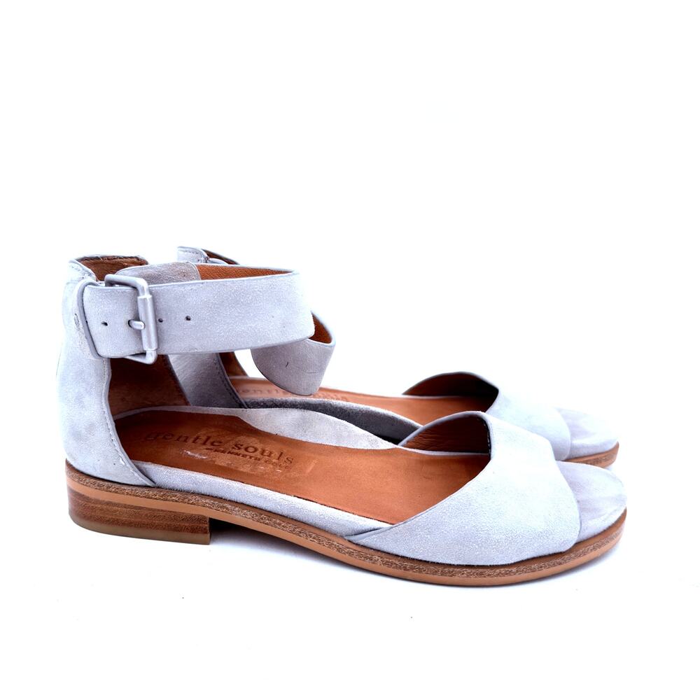 Gentle Soul by Kenneth Cole Women's Gracey Leather Buckle Ankle Sandals Size 6.5
